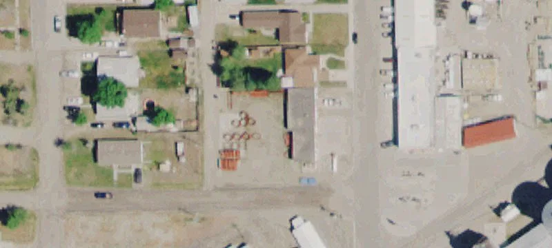 225 Railway St