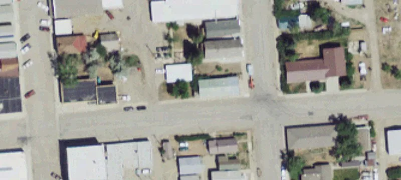 20 2nd E St