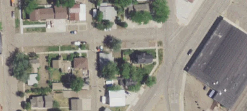 400 Douglas St