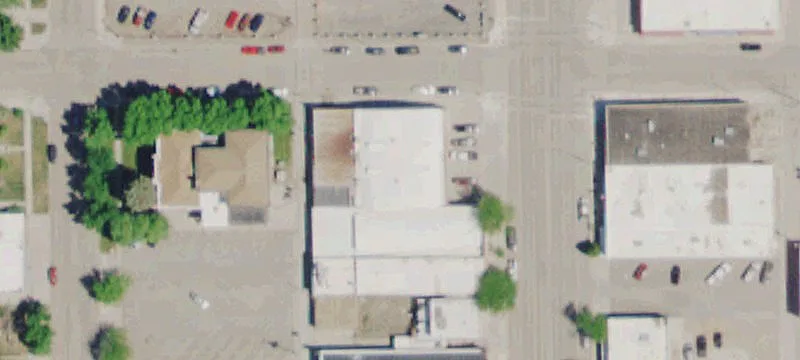 416 Ctr Ave