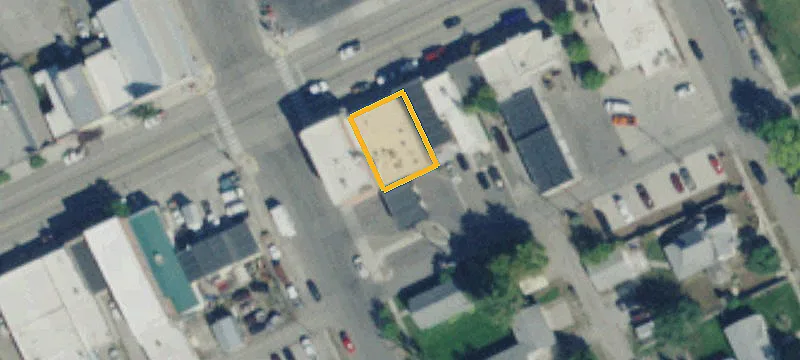 400 Broadway St