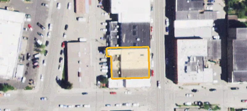 7 Broadway Ave