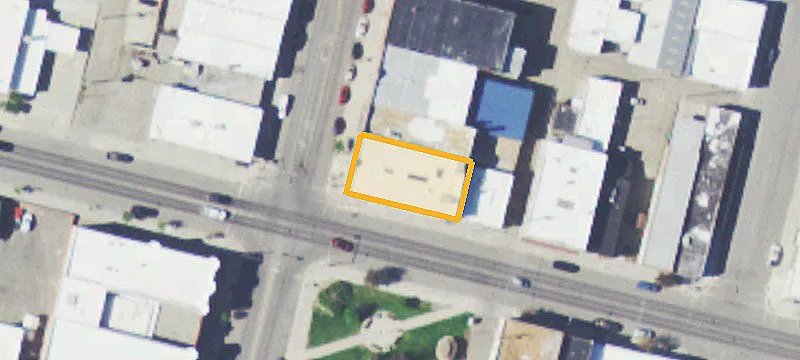 123 Main St