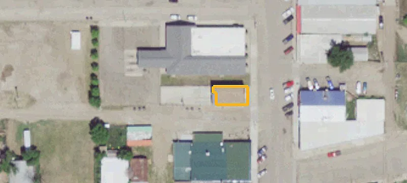 212 2nd W Ave