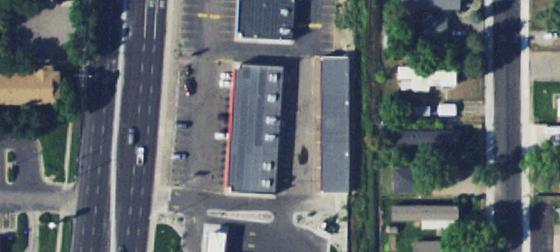 885 Main St