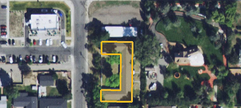 828 Grand Ave