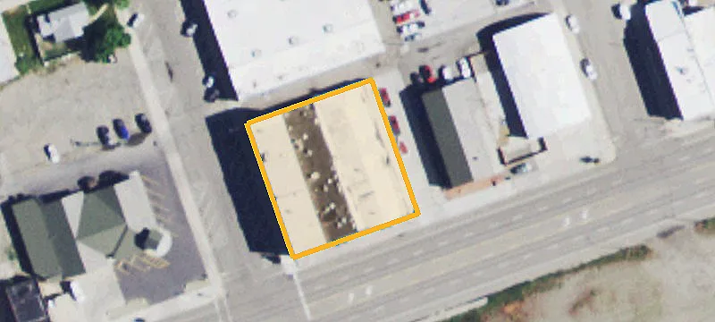 305 Main St
