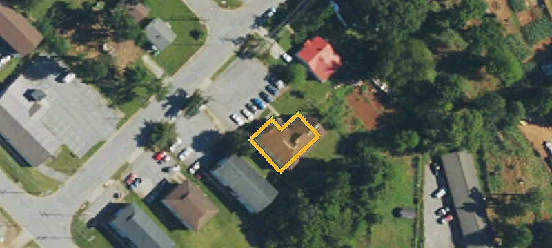 211 Kendall Ave