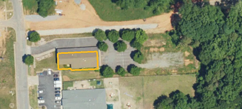122 Commerce Ctr Dr