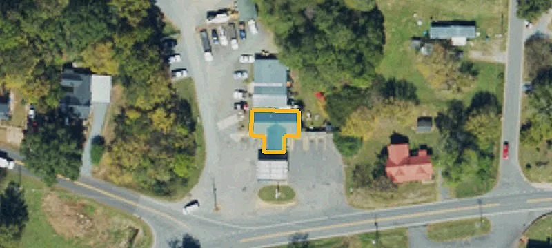 324 Main St