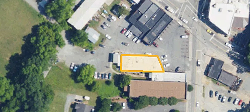 1470 Main St