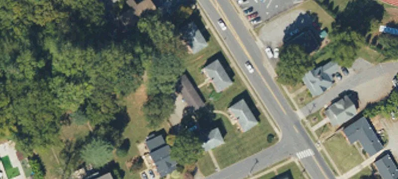 419 Ctr St, Unit 421