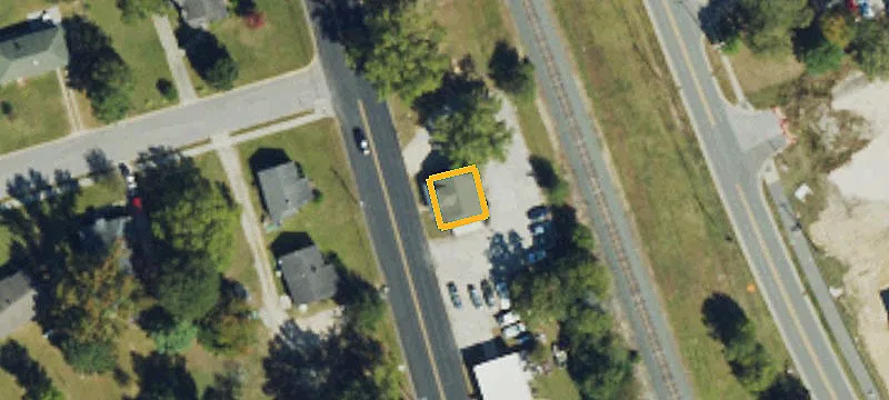 704 Main St