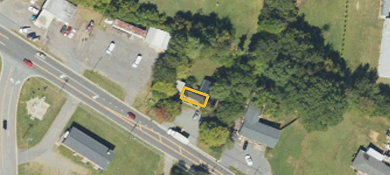 325 Main St