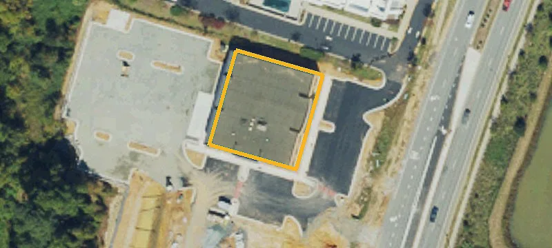 1060 Main St