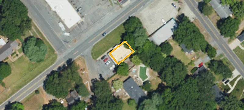1009 Lancaster Ave