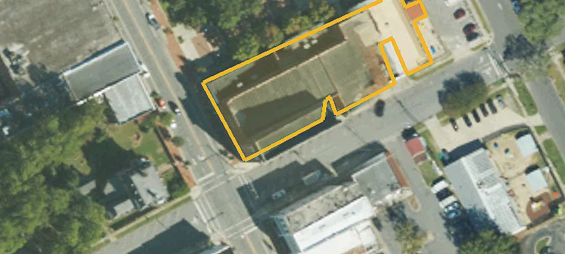 301 Main St