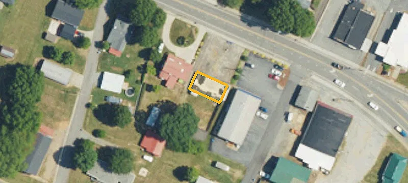 1112 Main St