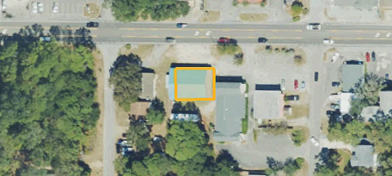 8709 Oak Is Dr
