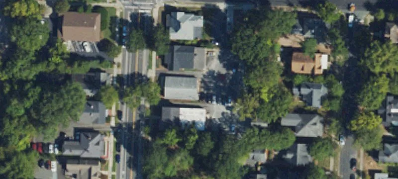 818 Broad St