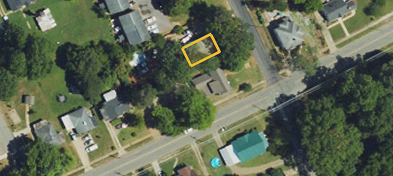 301 Dogwood Ave