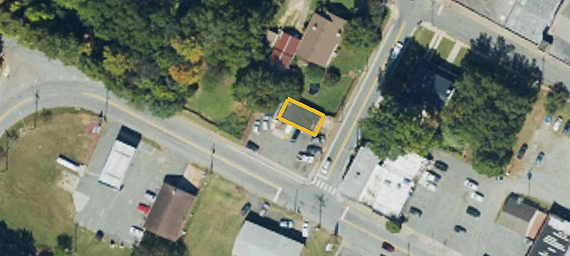 300 Main St