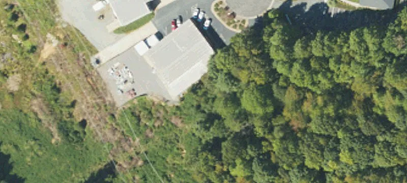 120 Commercial Dr