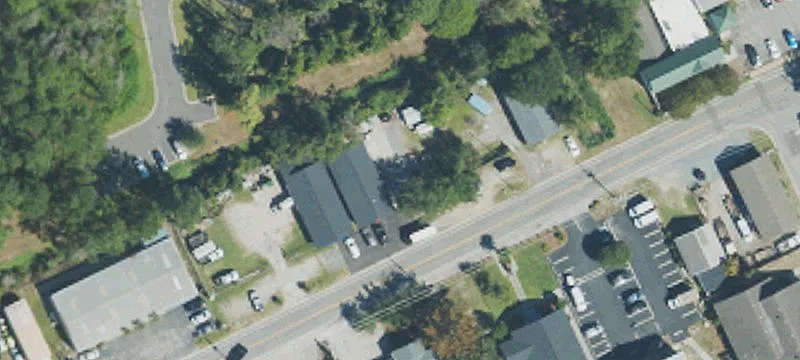 711 Wellington Ave