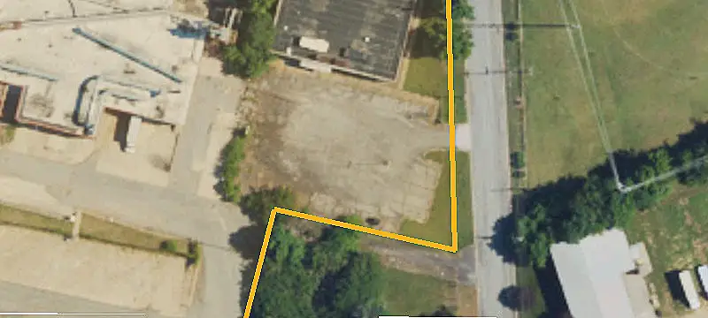 1301 Lincoln Dr
