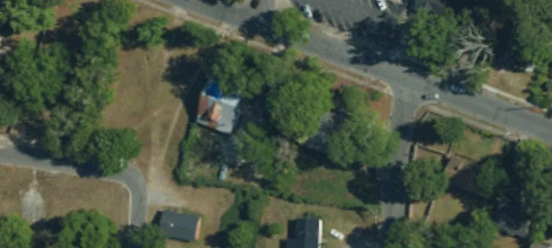 718 Walnut St