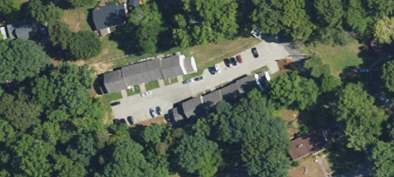1302 Mdw Ave