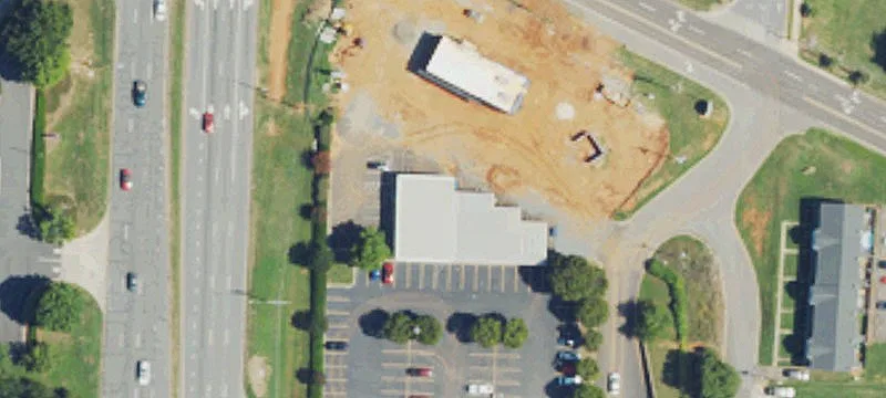 2705 Peters Crk Pkwy