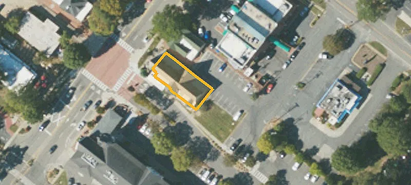 111 Matthews Sta St