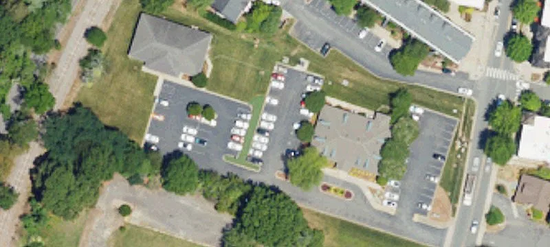 460 Main St, Unit 302