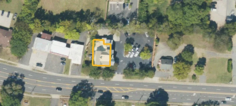 136 Main St