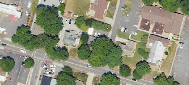 20915 Catawba Ave