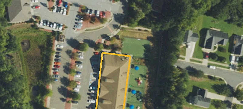 300 Earnie Ln