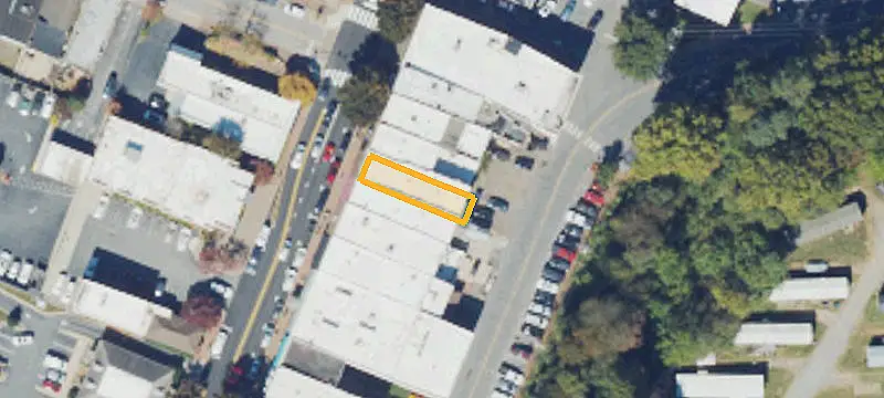 176 Main St