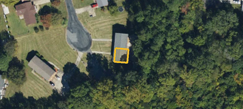 193 Hemlock Ln
