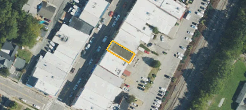 112 Salem St