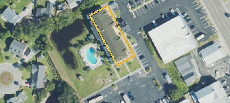 907 Lk Park N Blvd