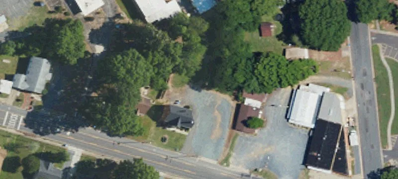 1649 Main St