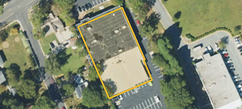 919 Main St