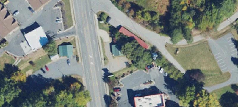 1363 Main St
