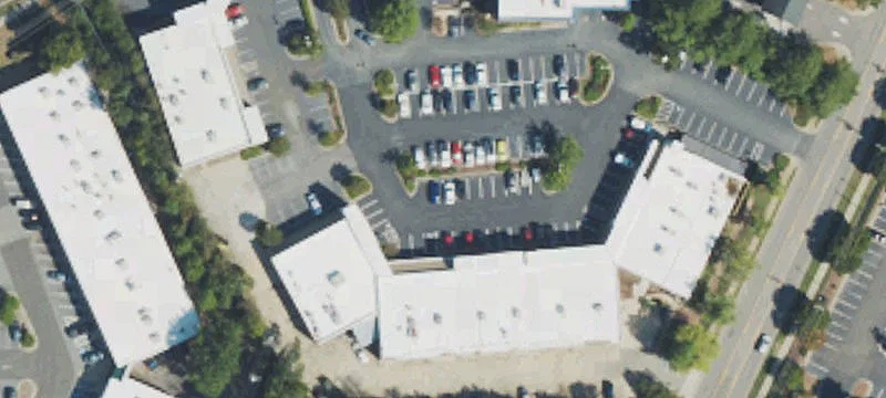 4015 University Dr