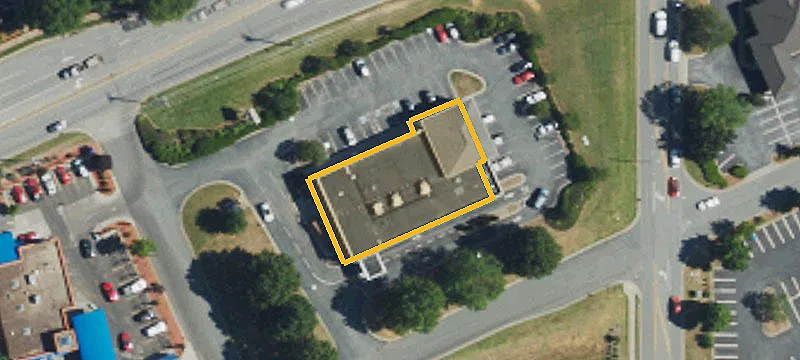 1105 Main St