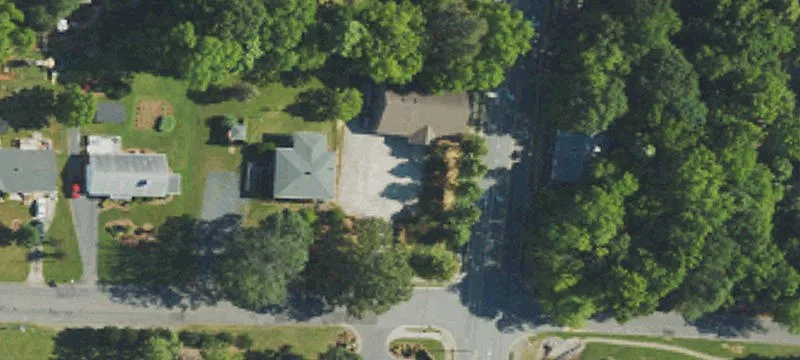 304 Lanier Ave