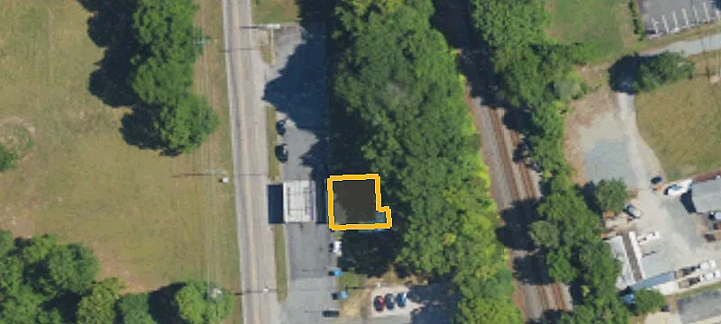 1601 Main St