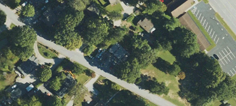 302 Lamplighter Ln