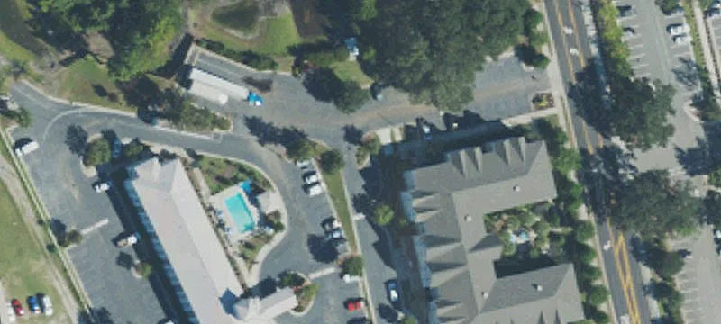 11 Lennon Dr